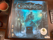 Load image into Gallery viewer, Bug Hunter Board Game Garage Sale